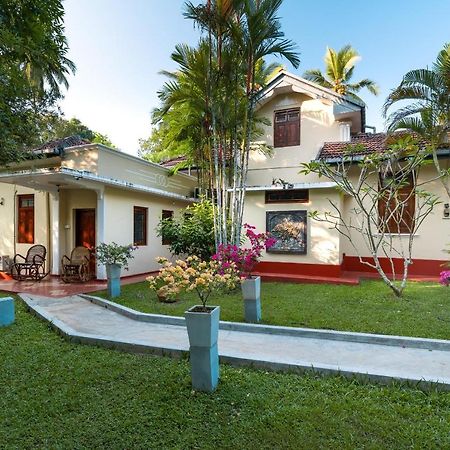 Chandra Villa Ayurveda Resort Bentota Exterior photo